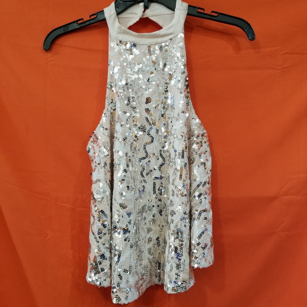Sleeveless Tan/gold/white/silver sequin crop top